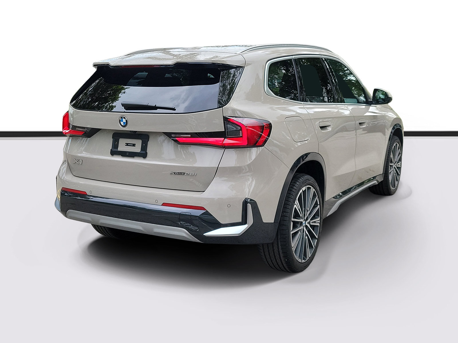 Used 2026 BMW X1 xDrive28i AWD/4WD image 4