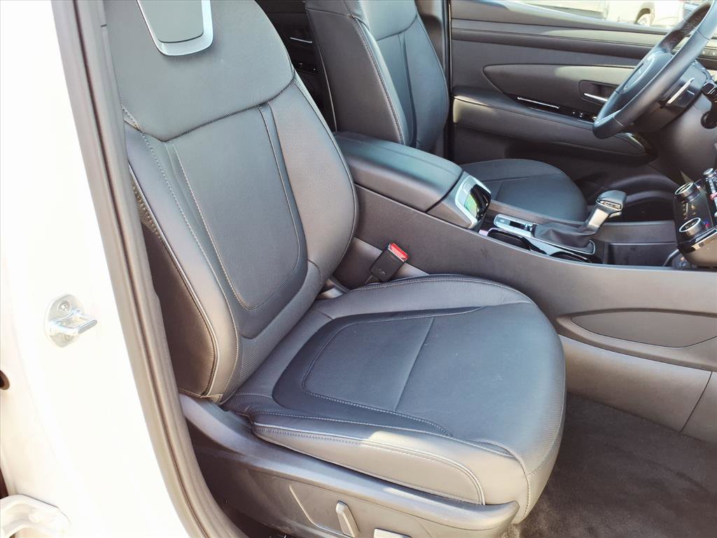 Certified 2025 Hyundai Santa Cruz Limited image 11