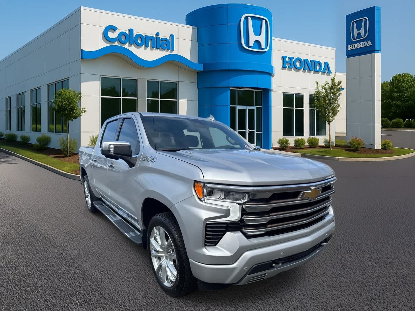 Used 2022 Chevrolet Silverado 1500 High Country AWD/4WD image 9
