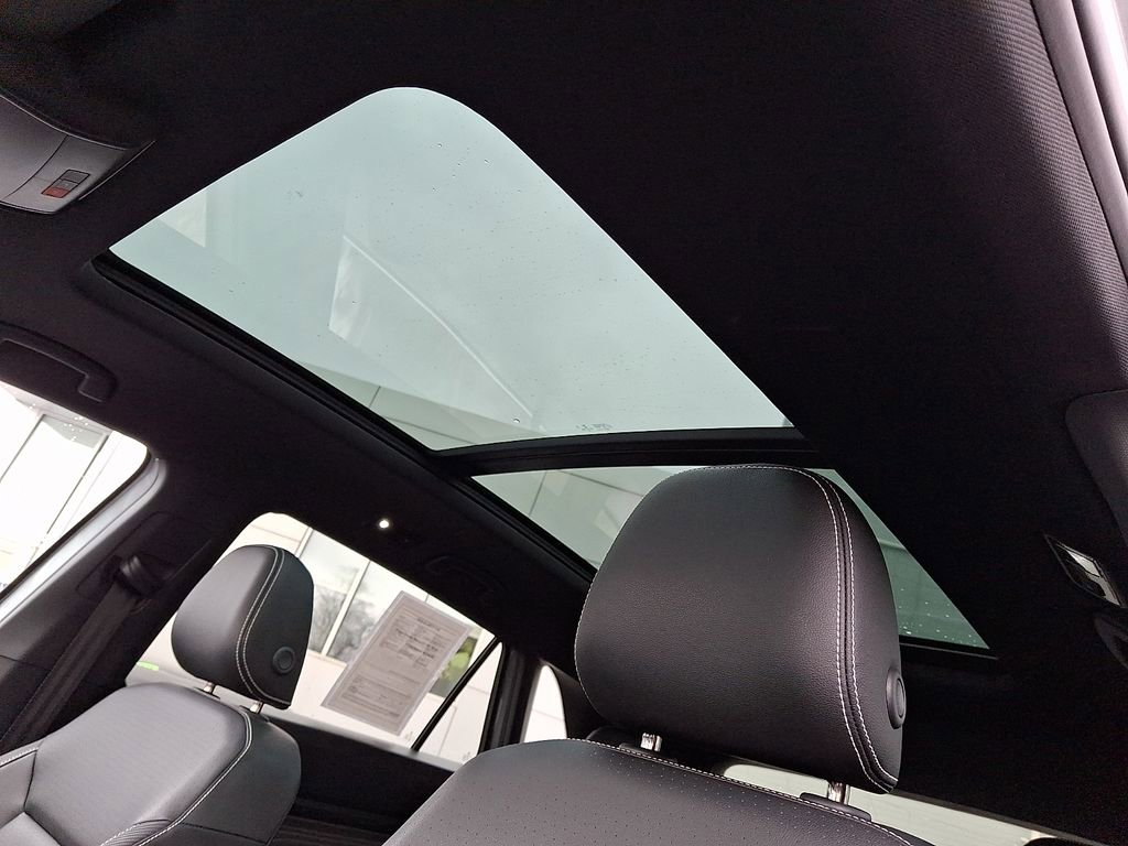 Used 2023 Volkswagen Atlas Cross Sport SEL image 15