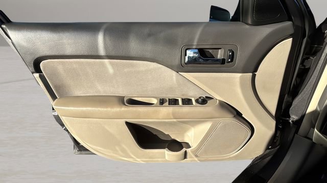 Used 2011 Ford Fusion SE w/ 202A Rapid Spec Order Code image 17