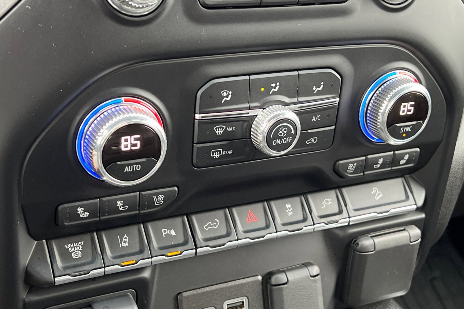 Used 2022 GMC Sierra 3500 SLT image 19