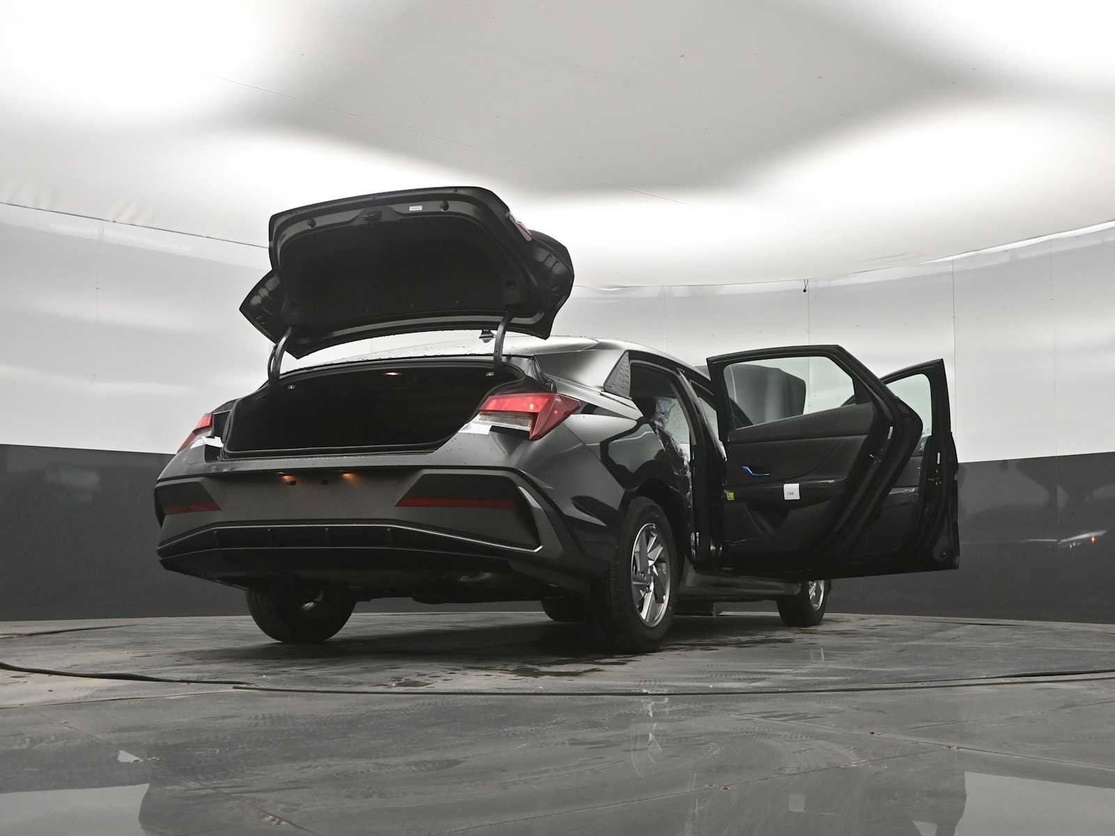New 2026 Hyundai Elantra SE FWD image 45