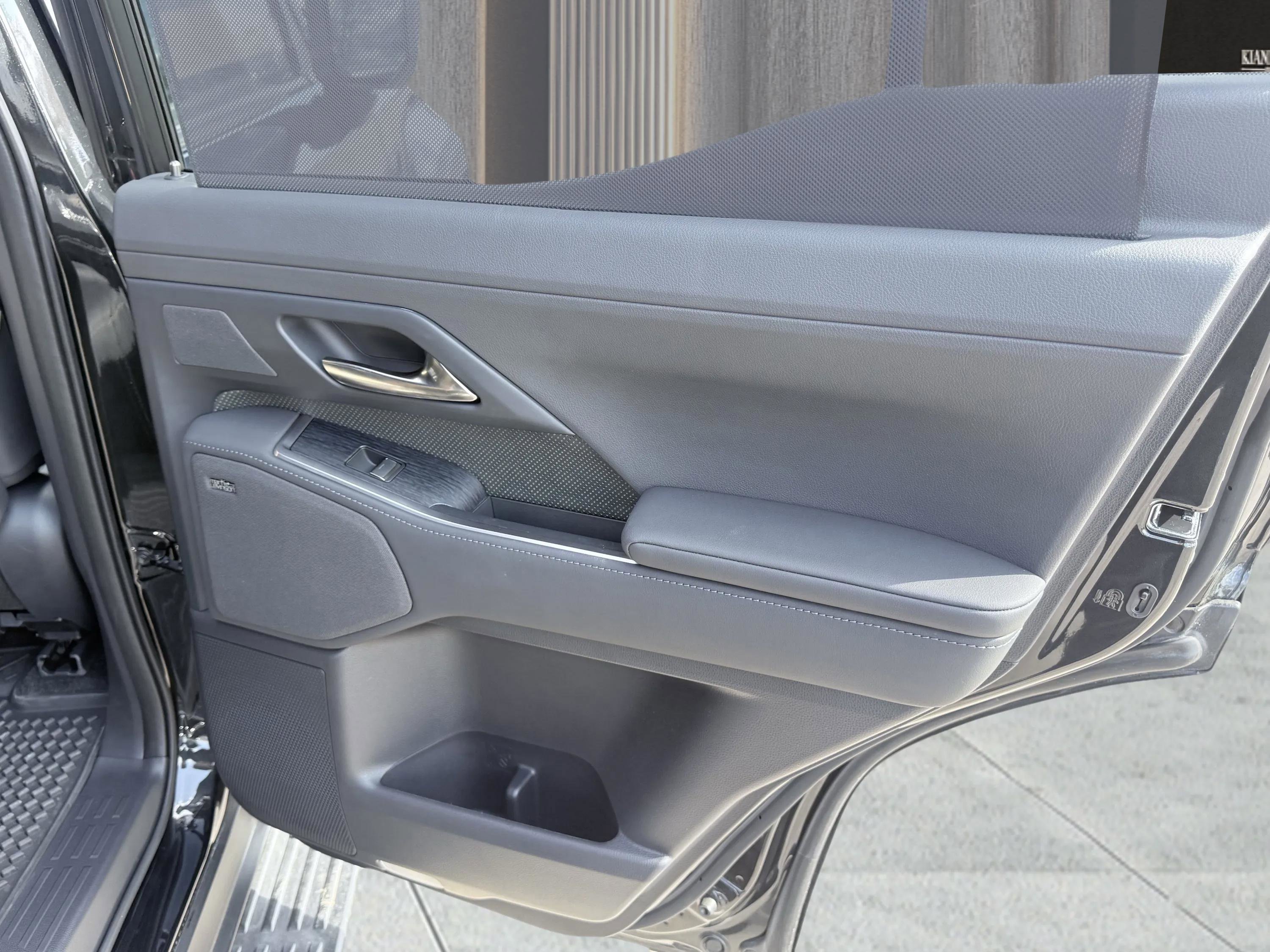 Used 2024 Lexus GX 550 image 71