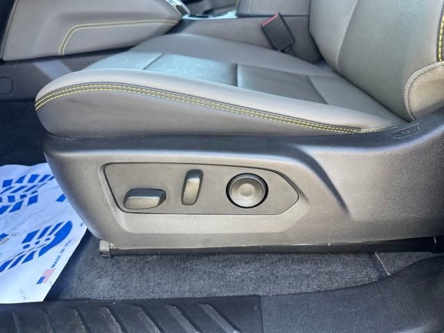 Used 2026 Chevrolet Colorado ZR2 w/ Technology Package AWD/4WD image 17