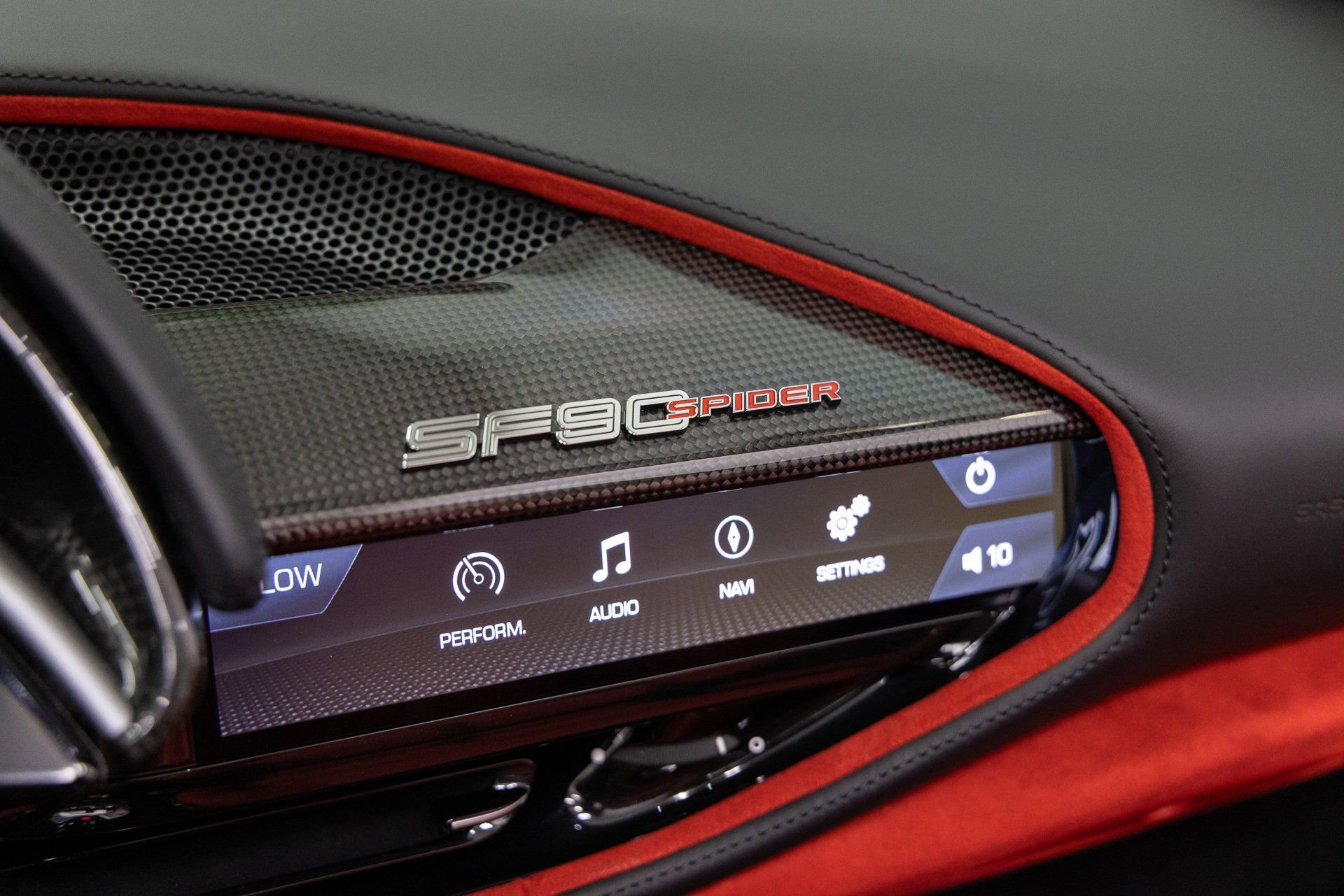 Used 2024 Ferrari SF90 Spider image 19
