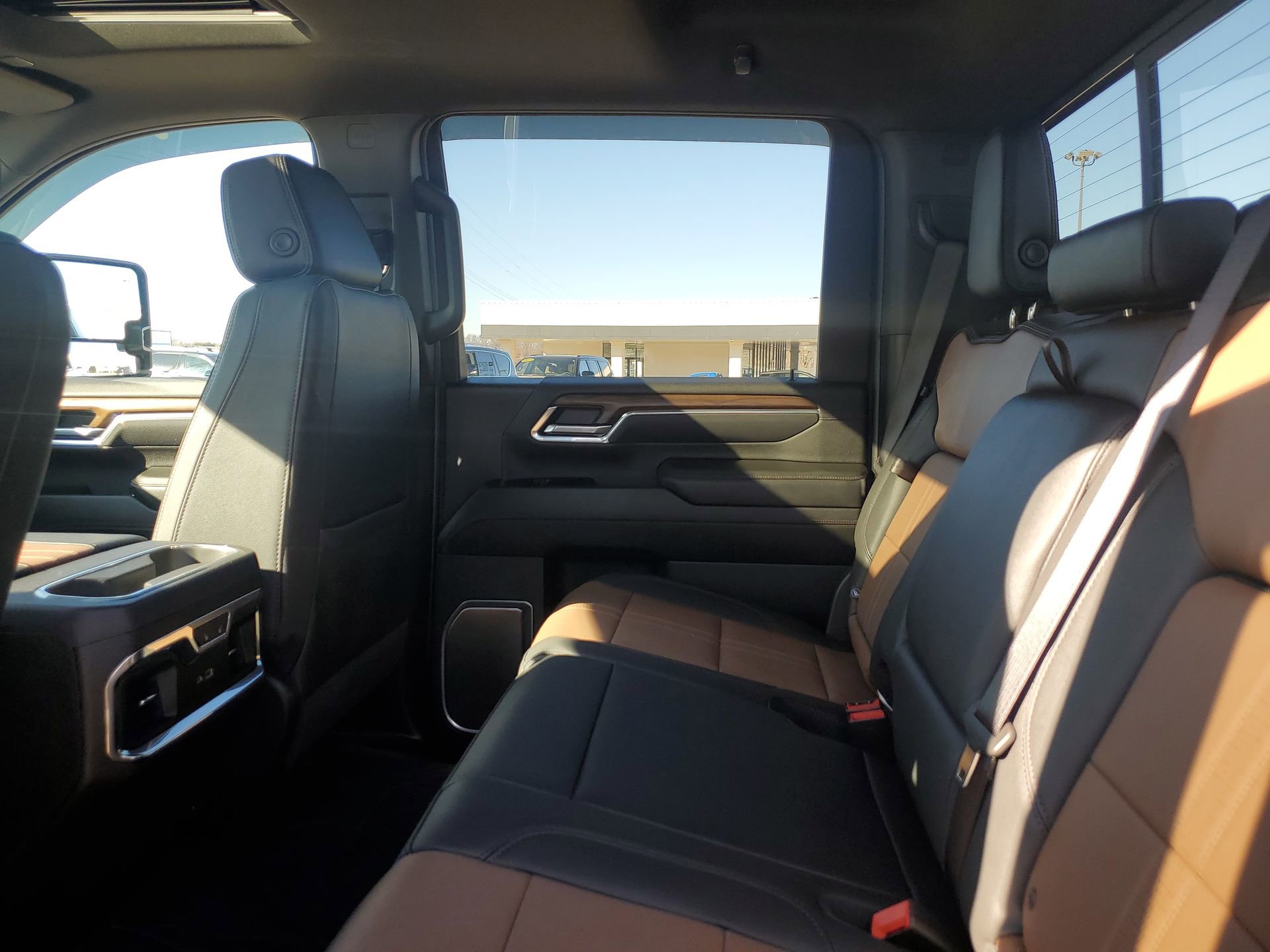 Used 2025 Chevrolet Silverado 3500 High Country w/ High Country Premium Package image 32