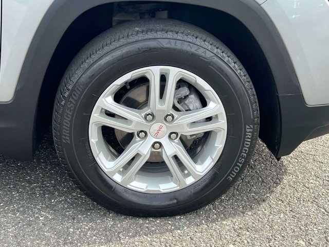 Used 2024 GMC Terrain SLE AWD/4WD image 10