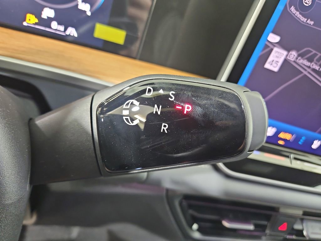 New 2026 Volkswagen Tiguan SEL R-Line image 24