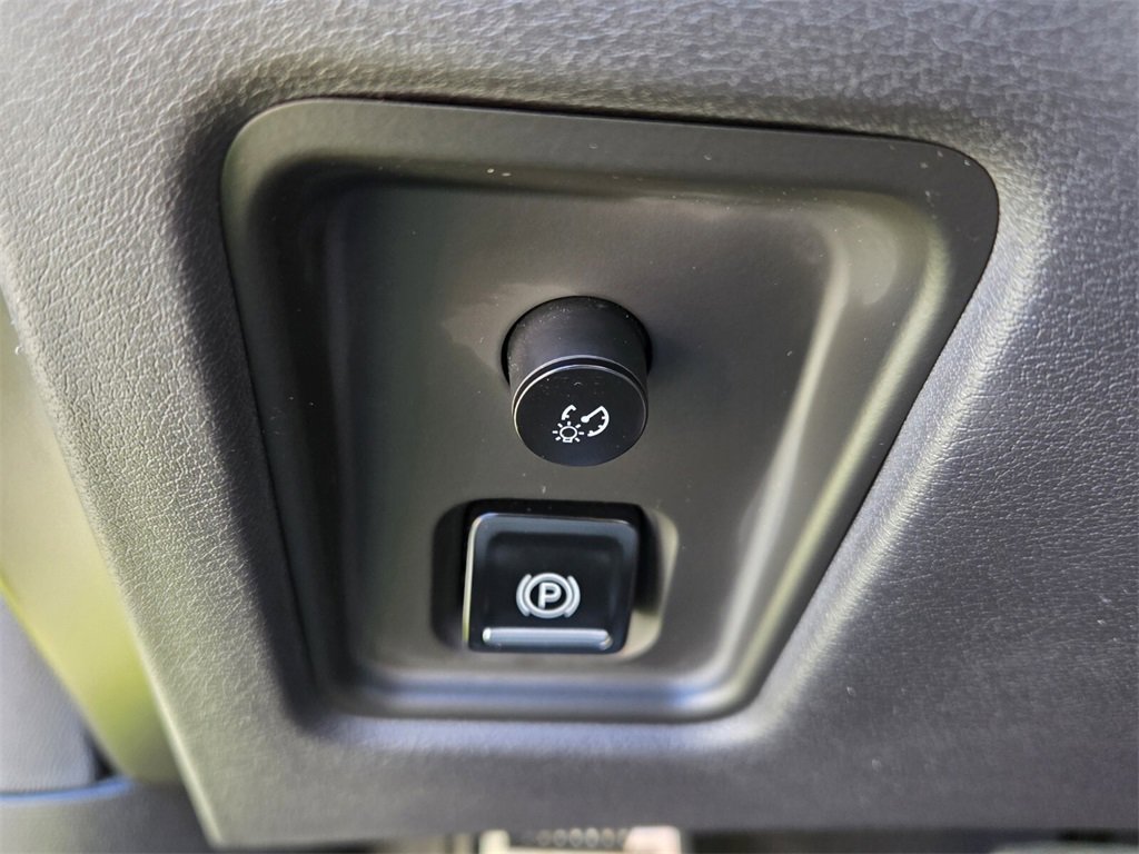 Used 2024 Chevrolet Corvette Stingray Preferred Cpe w/ Z51 Performance Package image 30