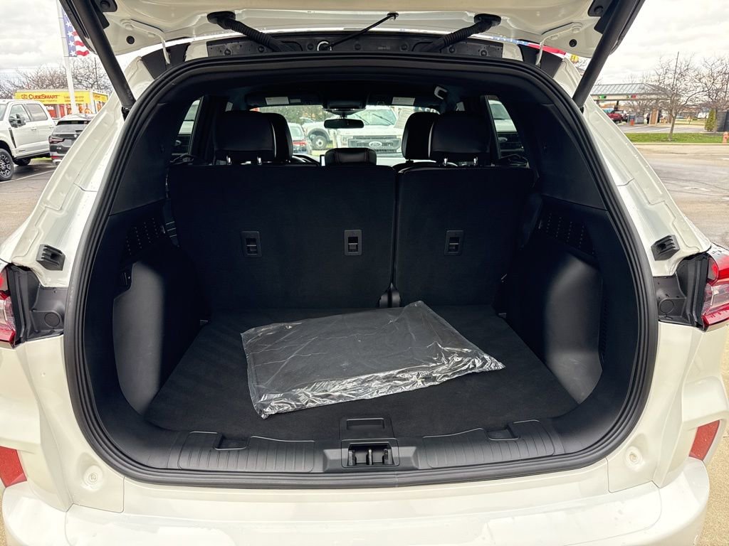 Certified 2024 Ford Escape ST-Line w/ Tech Pack #1 image 48