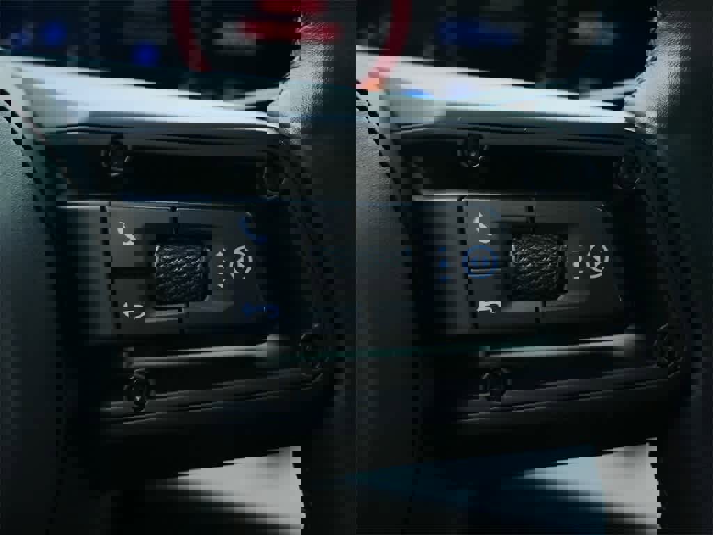 Used 2020 Porsche Taycan Turbo image 23