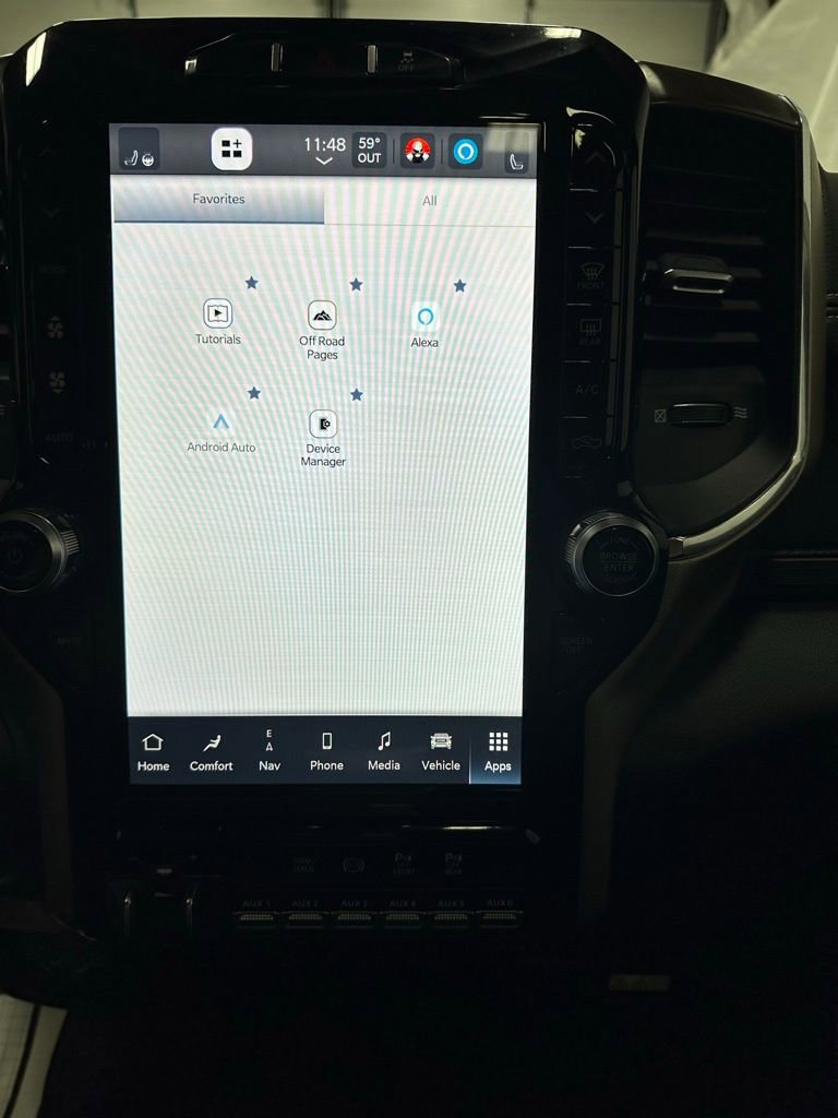 Used 2024 RAM 3500 Laramie image 32