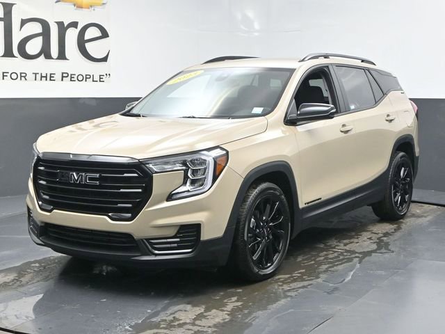 Used 2023 GMC Terrain SLE w/ Driver Convenience Package image 34