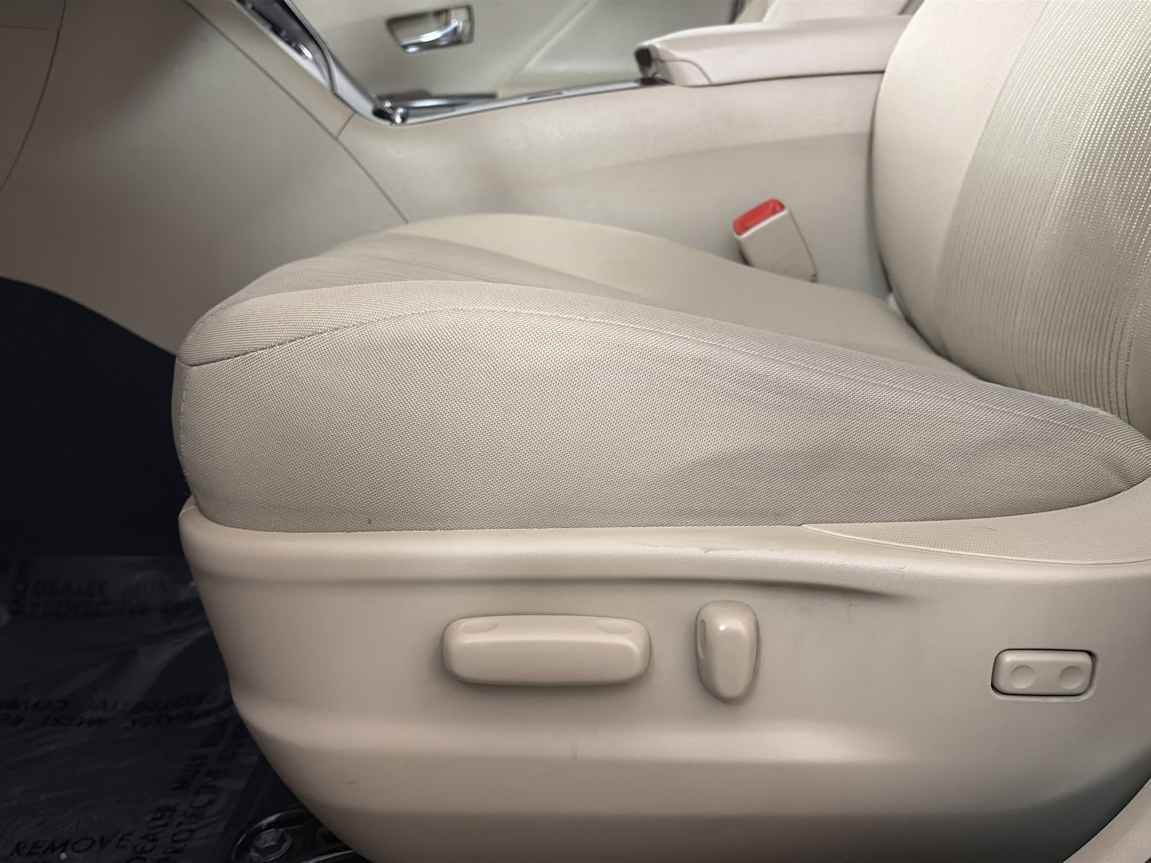 Used 2013 Toyota Venza LE image 15