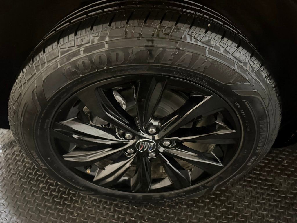 Used 2024 Buick Envista Sport Touring w/ Convenience II Package image 18