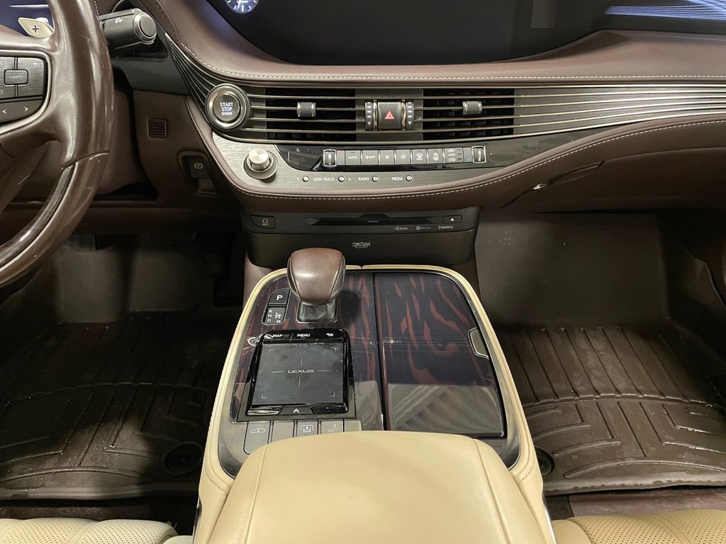 Used 2018 Lexus LS 500 w/ Interior Upgrade Package image 11