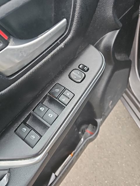 Used 2016 Toyota Camry SE FWD image 12