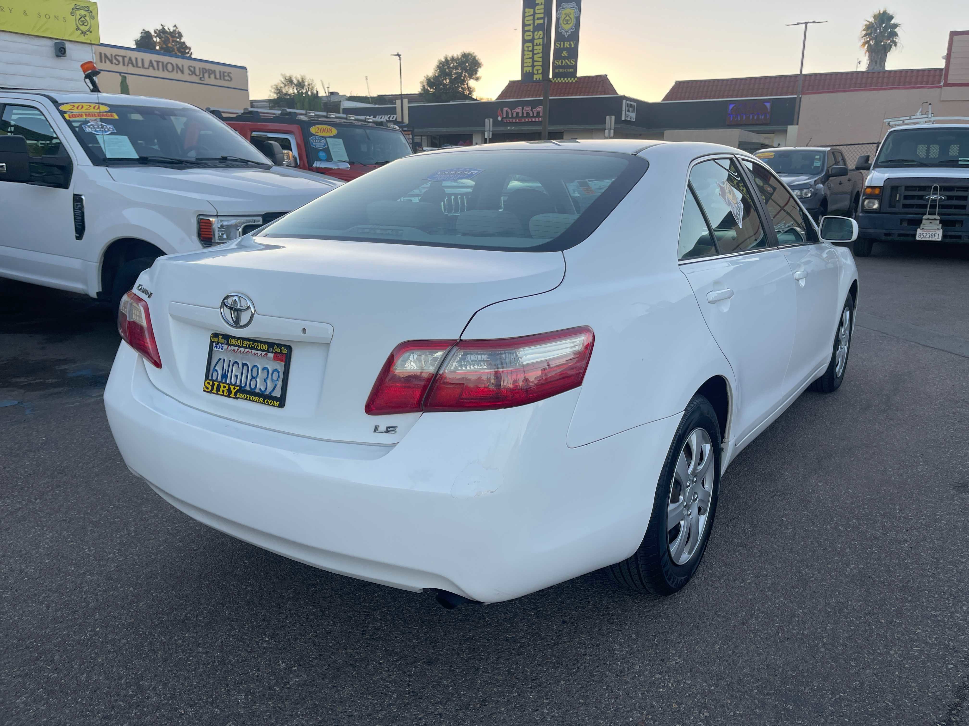 Used 2007 Toyota Camry LE FWD image 3