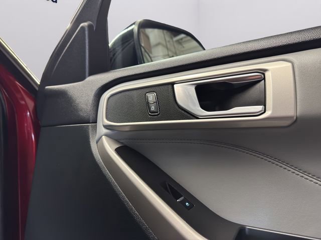 Used 2023 Ford Explorer XLT w/ Equipment Group 202A image 17