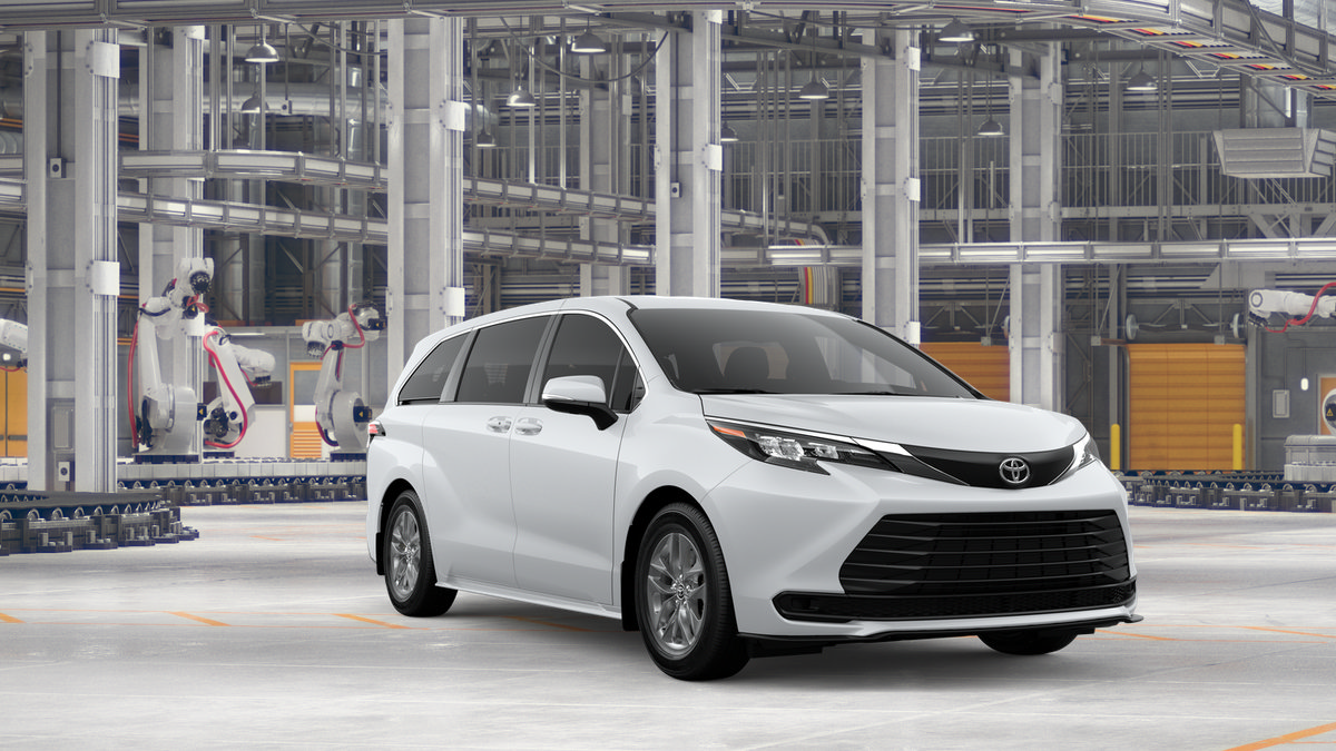 New 2026 Toyota Sienna LE FWD image 15