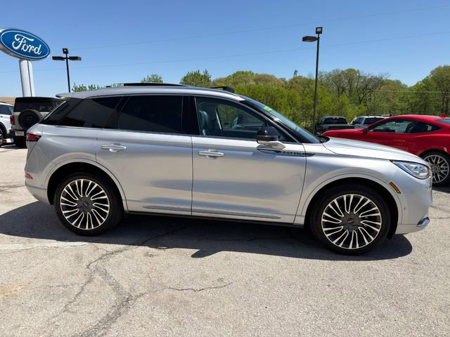 Used 2020 Lincoln Corsair Reserve w/ Equipment Group 202A AWD/4WD image 8