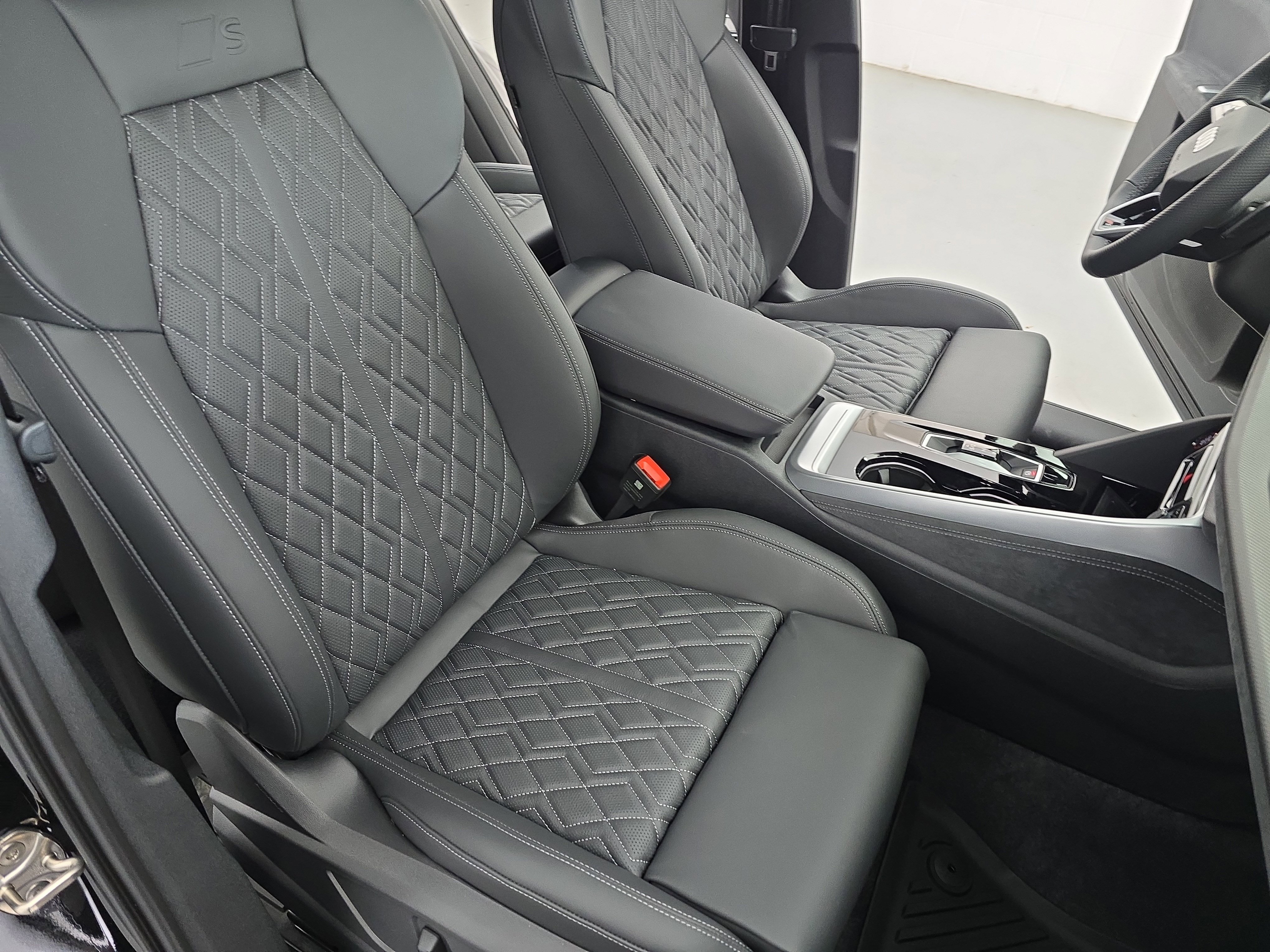 New 2026 Audi SQ5 Premium Plus image 10