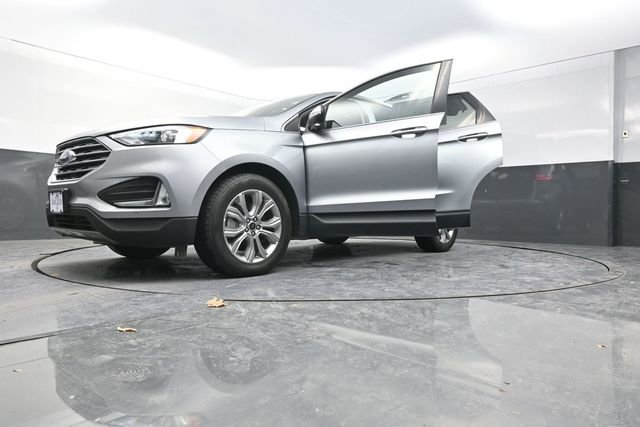 Used 2024 Ford Edge Titanium image 28