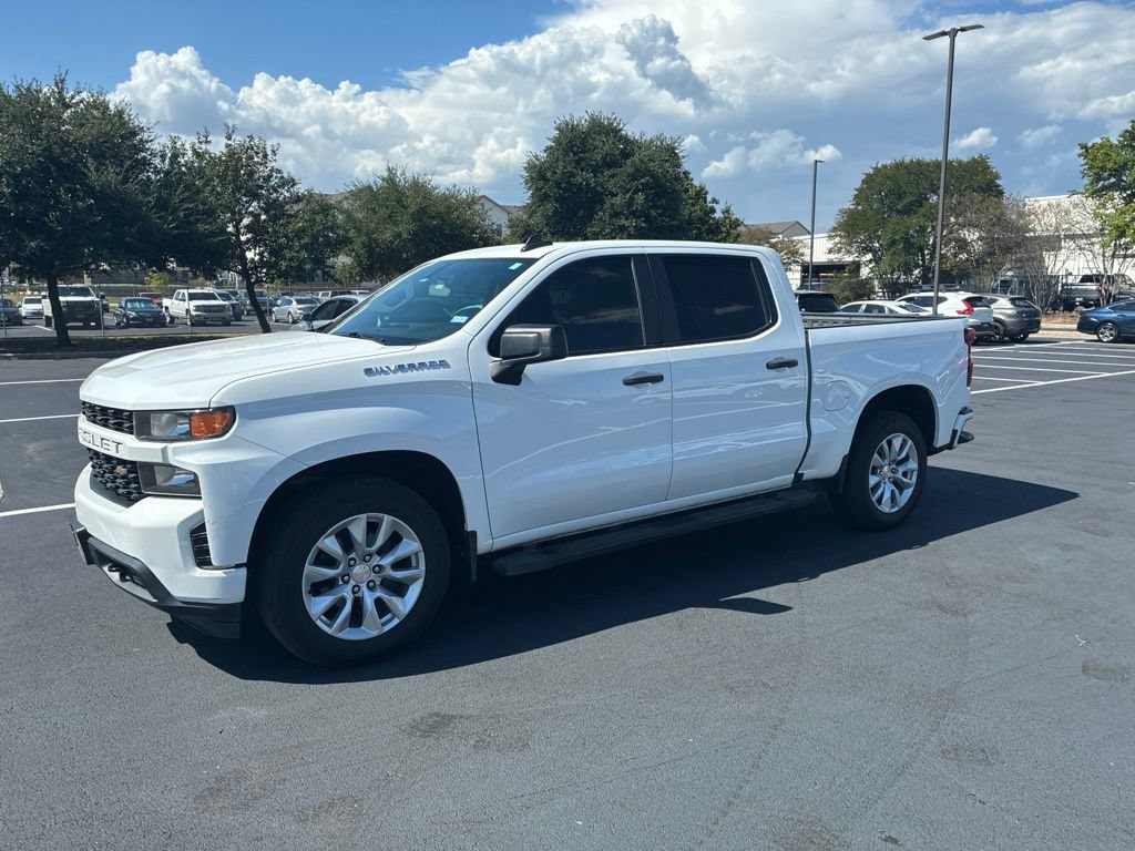 Used 2020 Chevrolet Silverado 1500 Custom w/ Custom Value Package RWD image 1