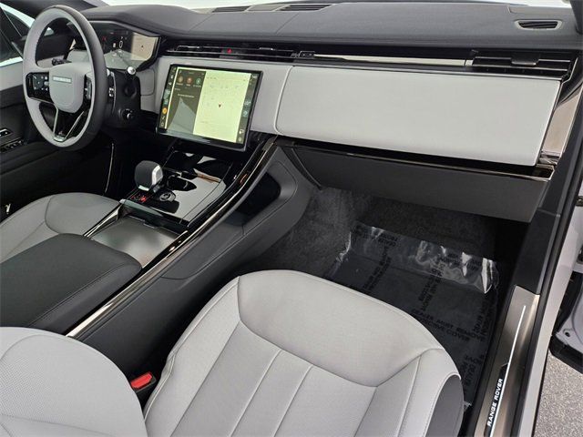 New 2026 Land Rover Range Rover Sport Dynamic SE image 17