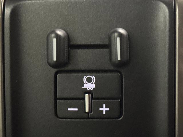 Used 2016 Chevrolet Silverado 1500 High Country w/ High Country Premium Package image 27