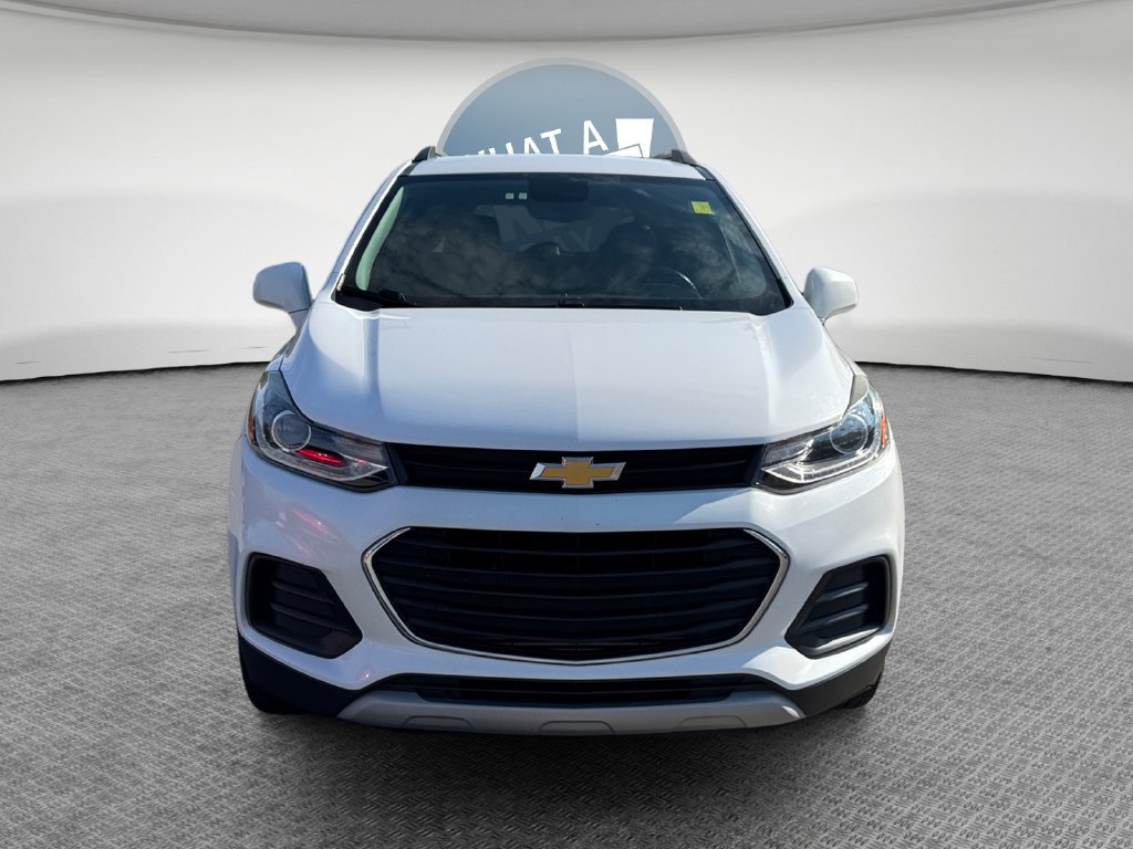Used 2020 Chevrolet Trax LT w/ LT Convenience Package AWD/4WD image 9