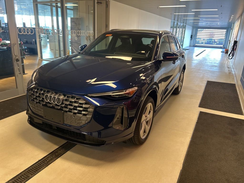 New 2025 Audi Q5 Premium Plus AWD/4WD image 3