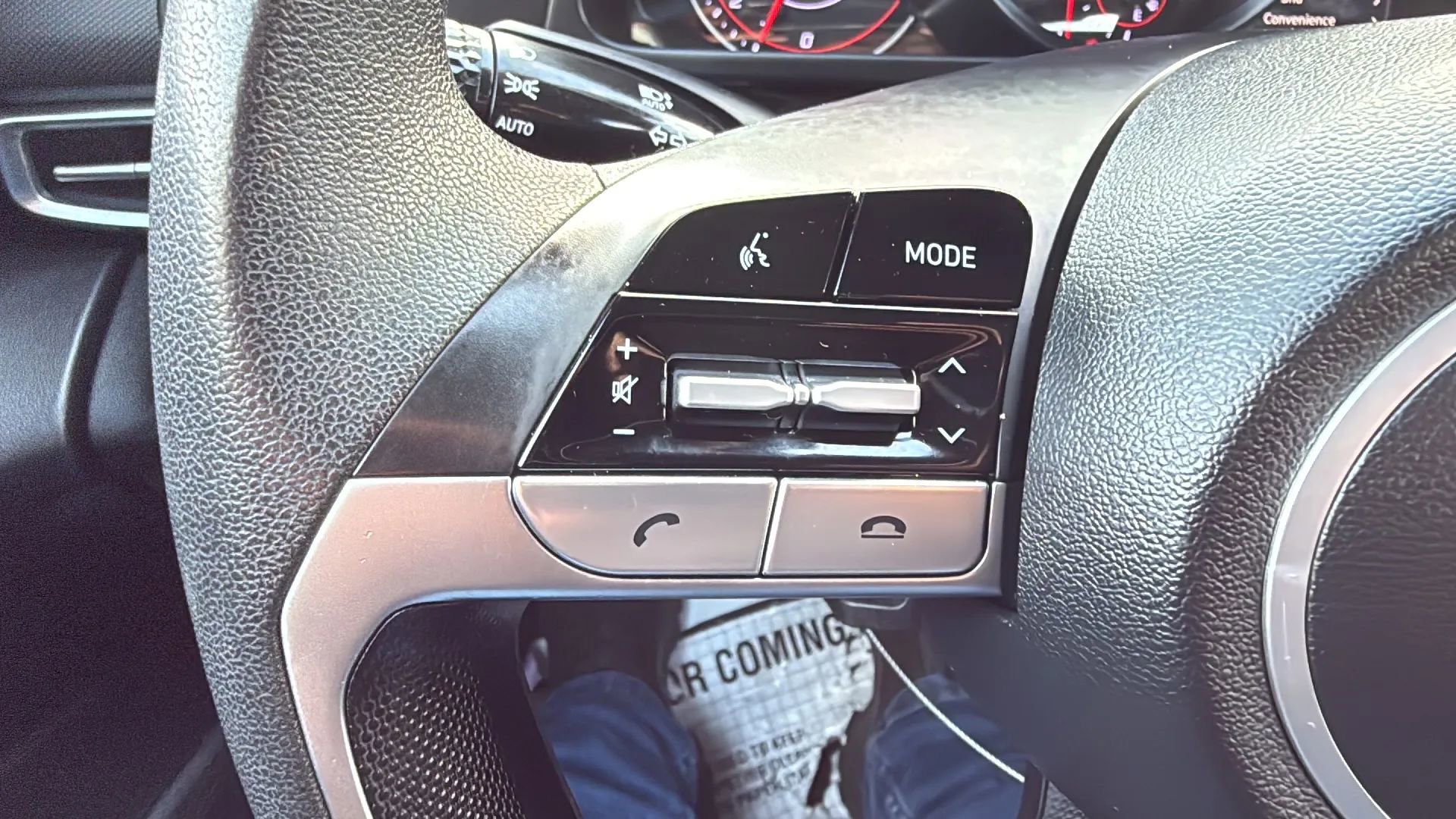 Used 2021 Hyundai Elantra SE image 12