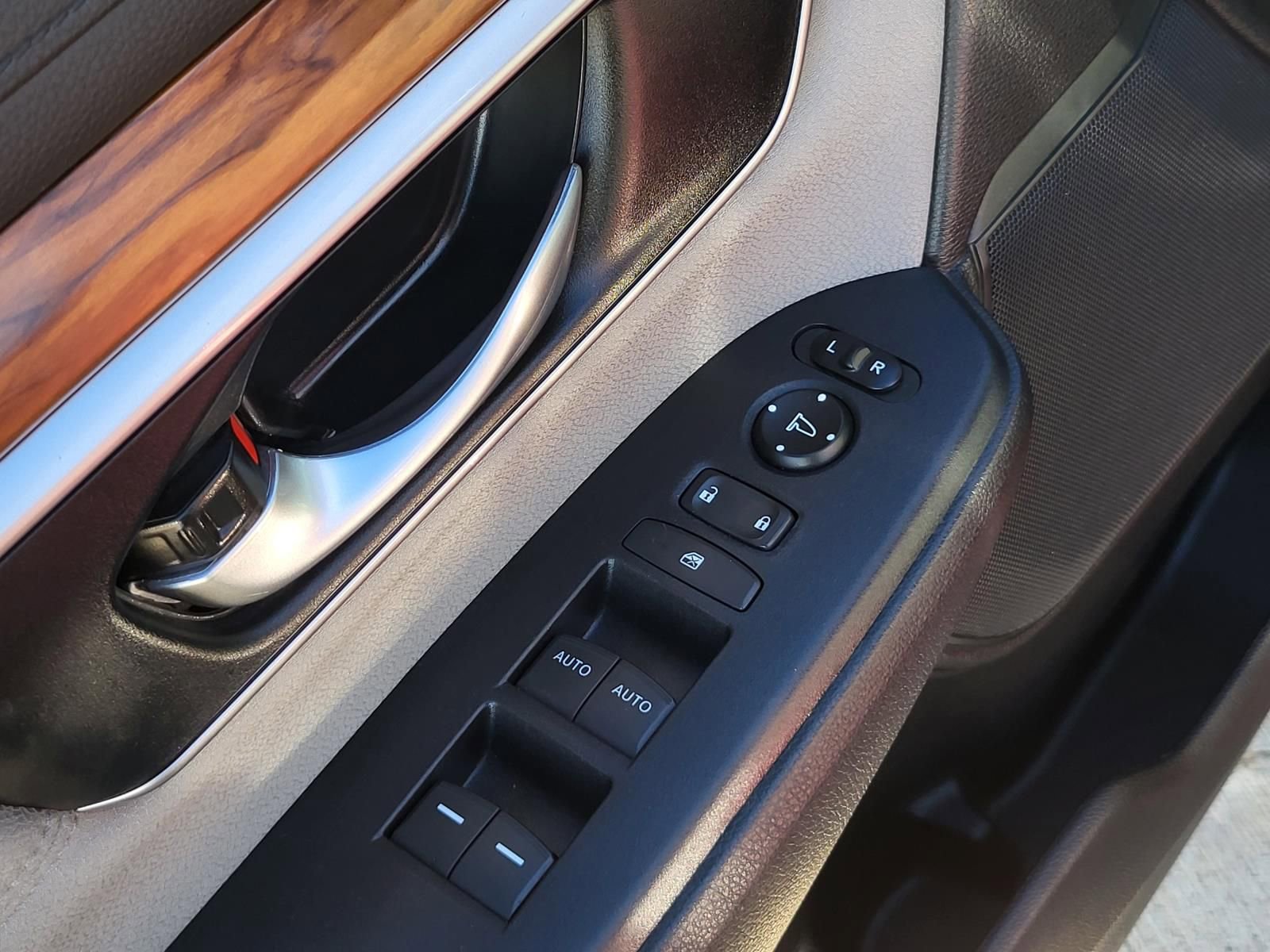 Used 2021 Honda CR-V EX image 23