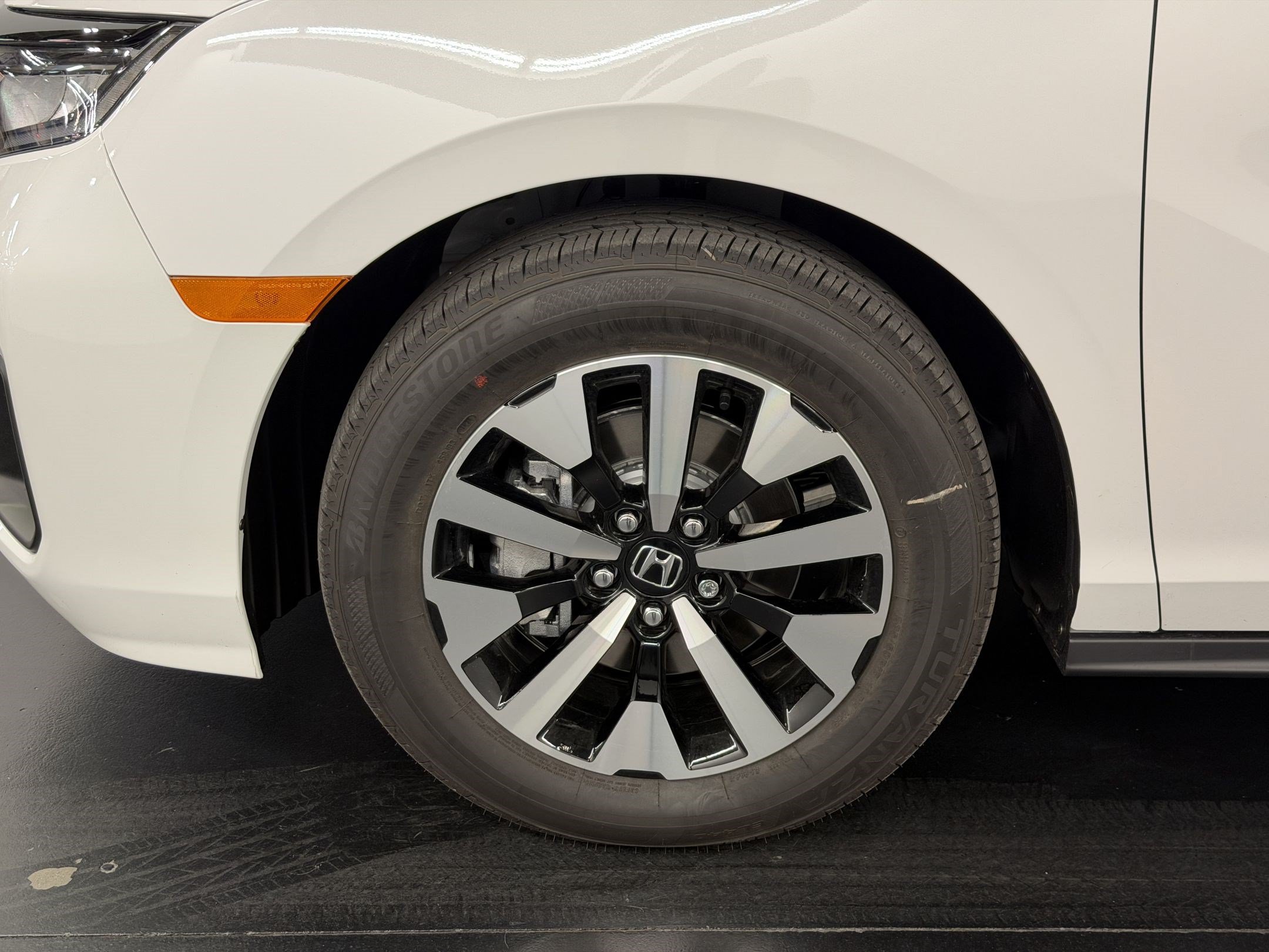 New 2027 Honda Odyssey EX-L image 13