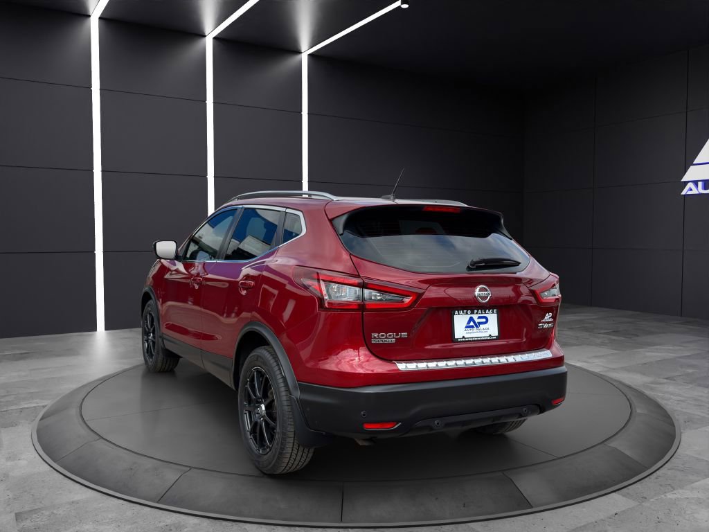 Used 2022 Nissan Rogue Sport SV w/ Technology Package AWD/4WD image 4