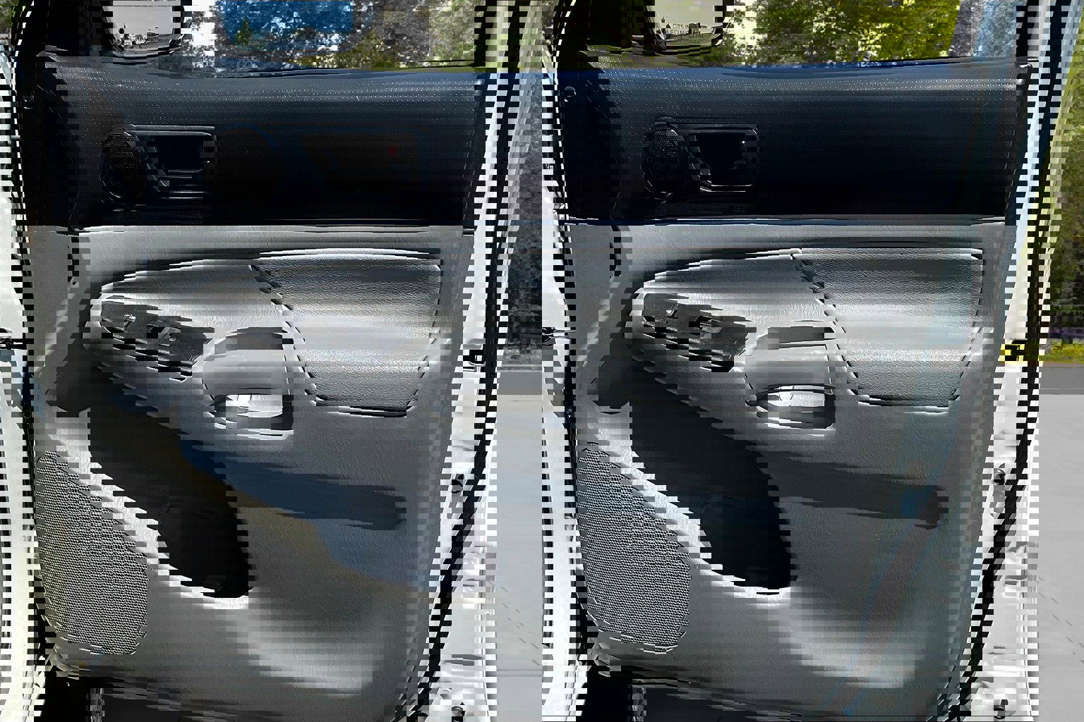 Used 2015 Toyota Tacoma PreRunner w/ Convenience Package RWD image 27