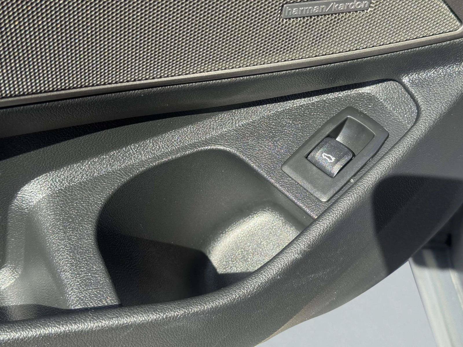 Used 2023 BMW M3 Competition w/ M Carbon Exterior Package AWD/4WD image 36