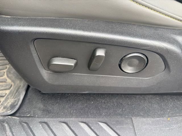 Used 2024 Chevrolet Colorado ZR2 w/ Technology Package image 14