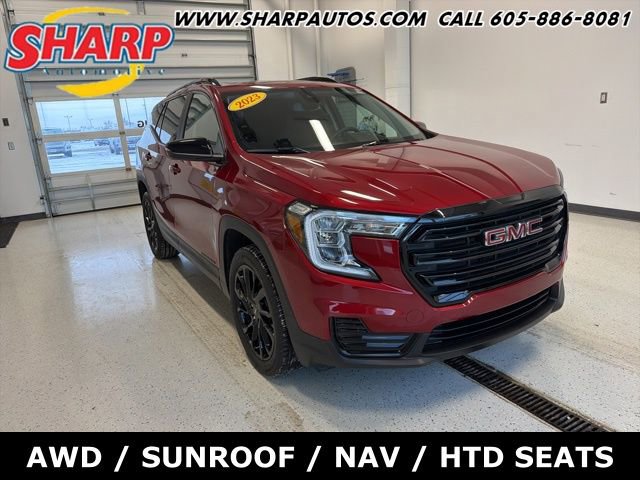 Used 2023 GMC Terrain SLE w/ Driver Convenience Package image 1