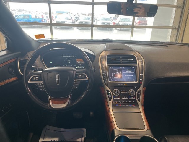 Used 2019 Lincoln Nautilus Reserve image 12