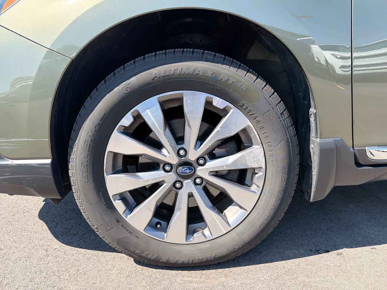 Used 2017 Subaru Outback 2.5i Touring w/ Popular Package #5A AWD/4WD image 19
