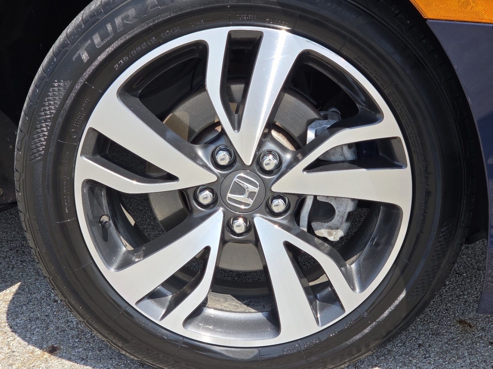 Used 2024 Honda Odyssey Touring image 11