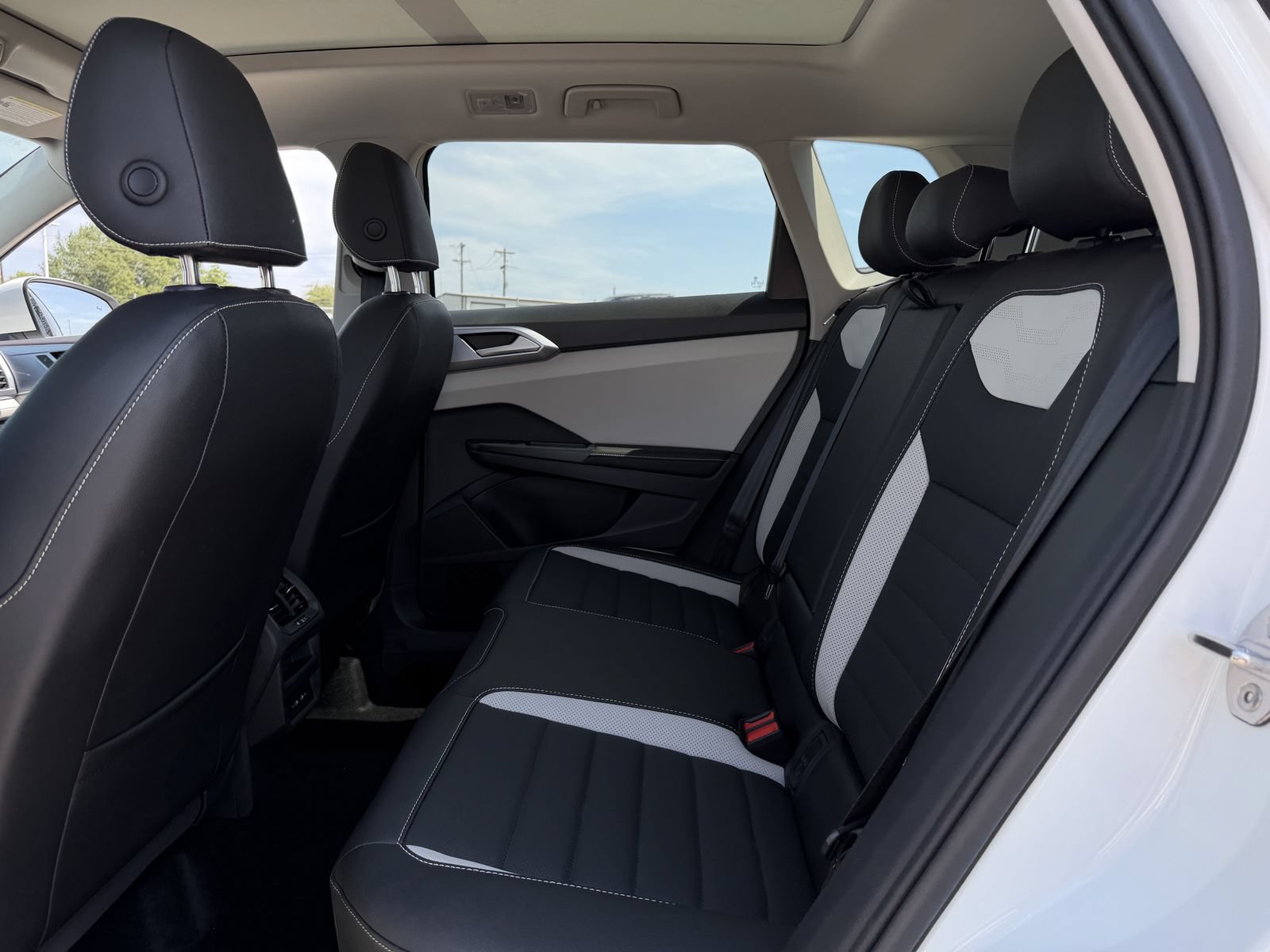 New 2026 Volkswagen Taos SEL AWD/4WD image 27