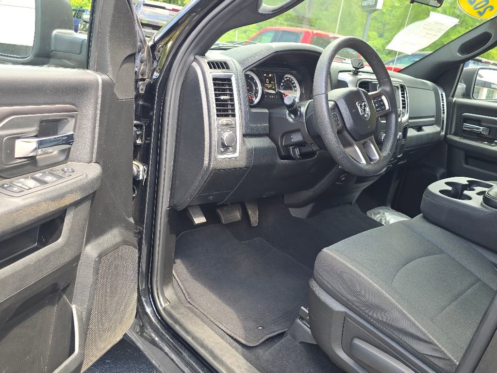 Used 2022 RAM 1500 Classic Warlock image 4