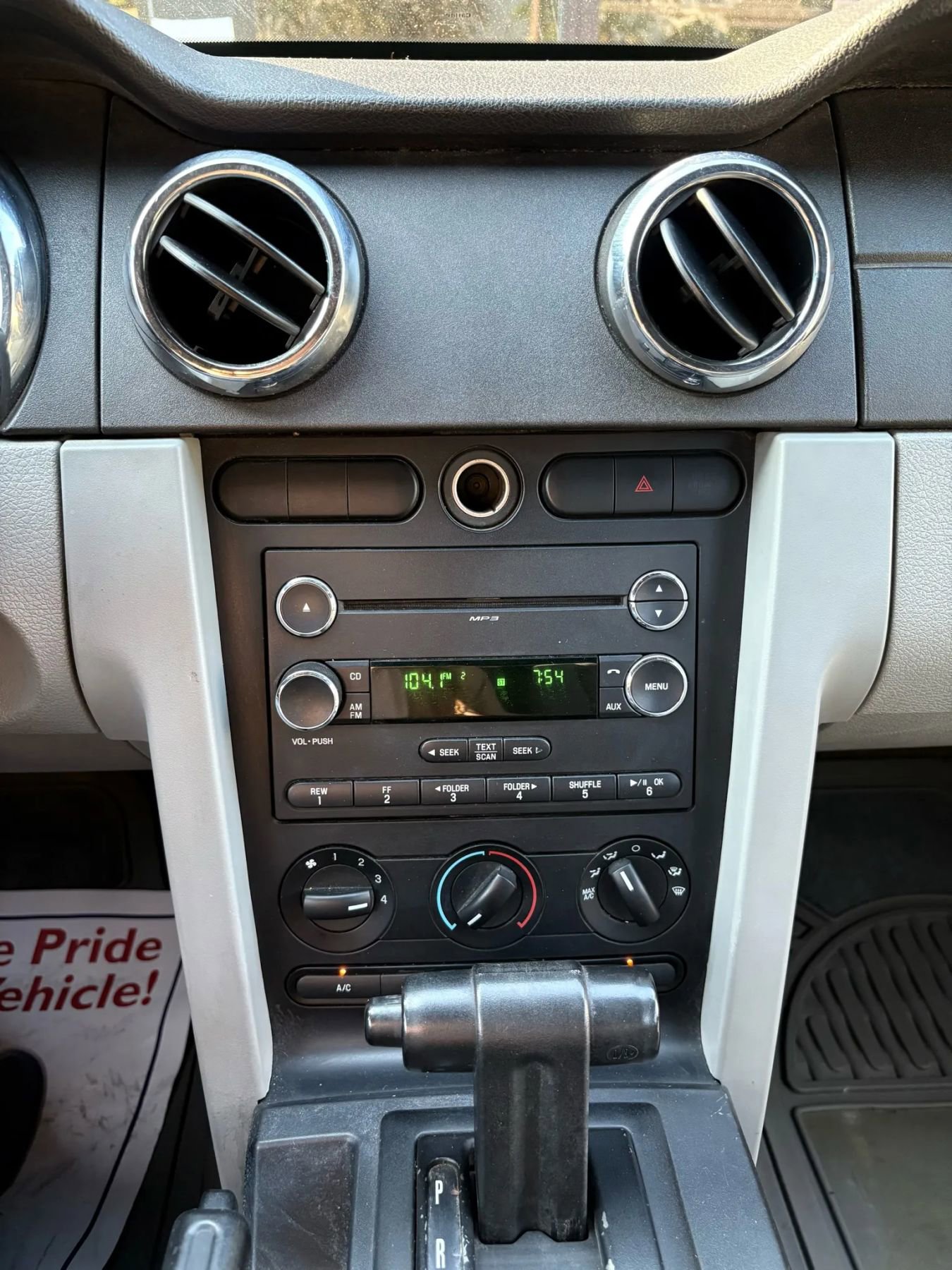 Used 2009 Ford Mustang Premium image 22