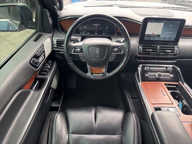 Used 2020 Lincoln Navigator L Reserve w/ Luxury Package AWD/4WD image 19