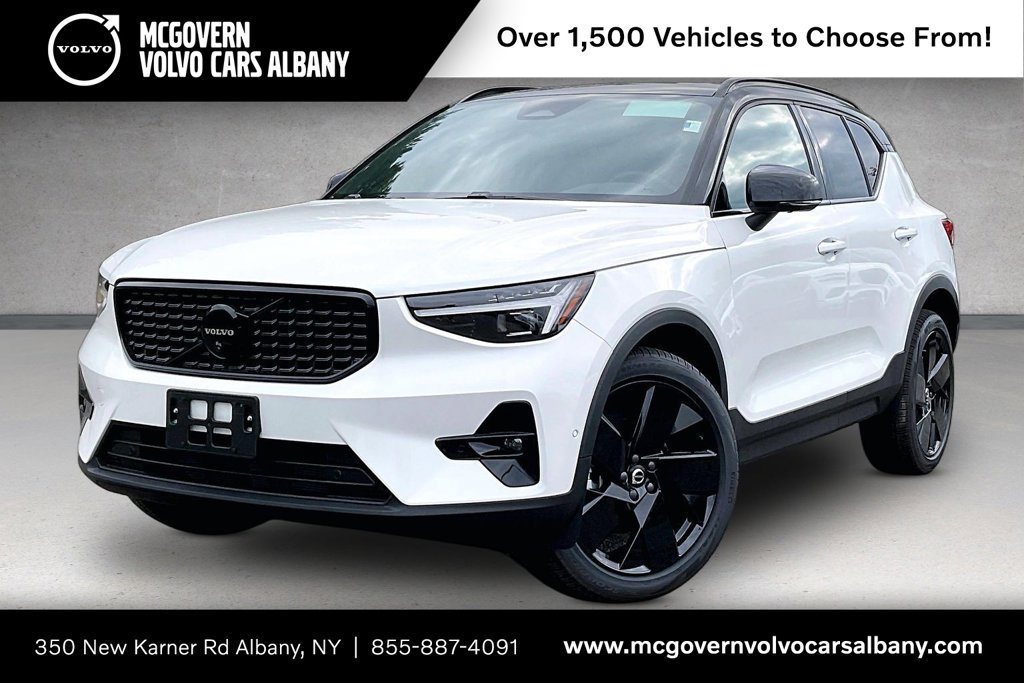 New 2026 Volvo XC40 B5 Ultra w/ Protection Package Premier