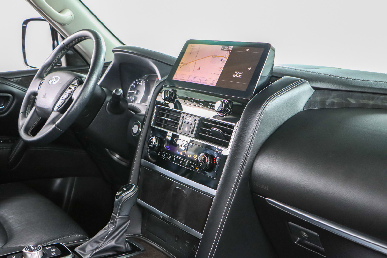 Used 2022 INFINITI QX80 Luxe w/ Cargo Package image 29